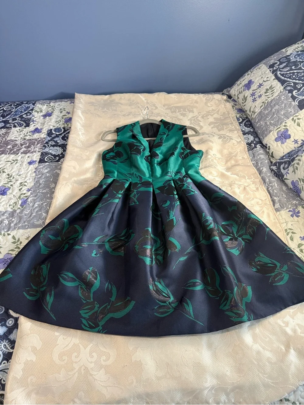 Vince Camuto Emerald & Navy Floral Jacquard Fit & Flare Cocktail Dress Sz 4 - Picture 9 of 12